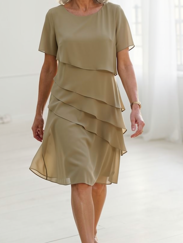 Juliette – Elegant Fluid Dress with Ruffles